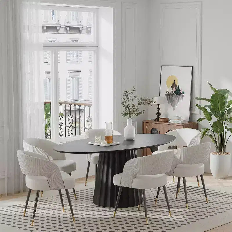 Table à manger ovale en bois massif 67x33.5 avec piètement conique élégant pour 6 personnes
