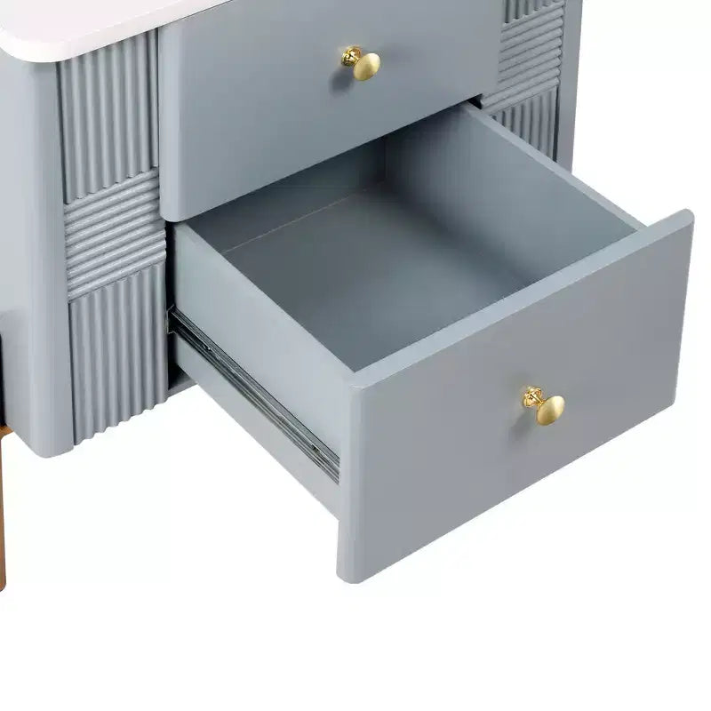 Table de chevet minimaliste moderne avec 2 tiroirs, poignées dorées et design texturé